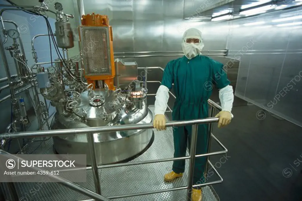 Production of penicillin in an aseptic production hall