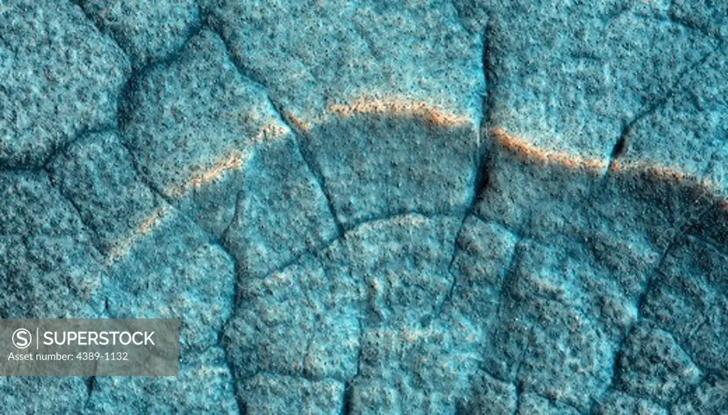 Scallops and Polygons in the Utopia Planitia Seen by Mars Reconnaissance Orbiter