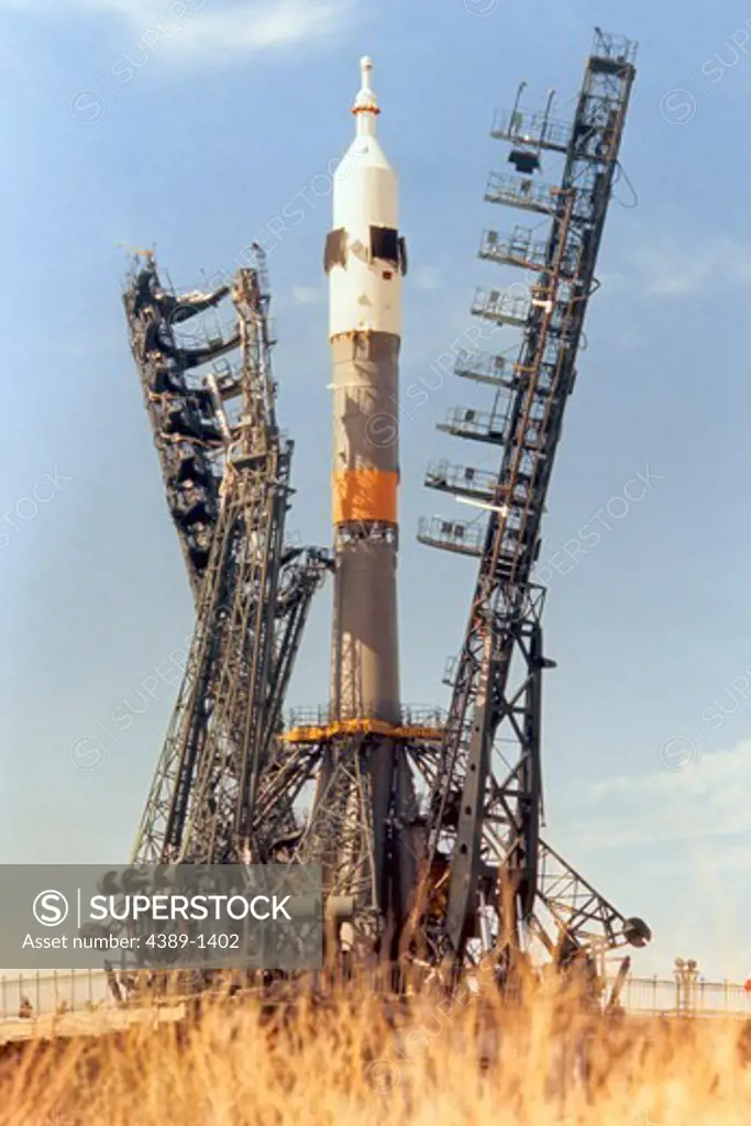 Readying Rocket for Apollo-Soyuz Mission