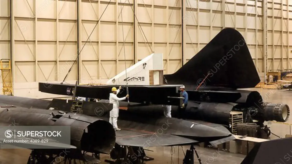 Installing Linear Aerospike SR-71 Experiment (LASRE)
