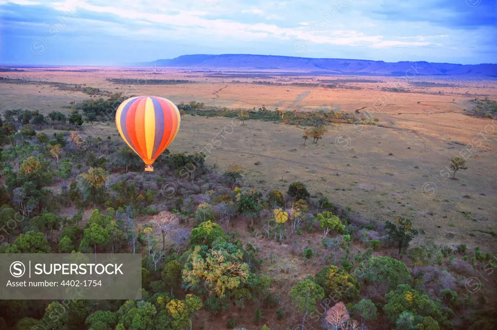 Balloon safari over Masai Mara, Kenya