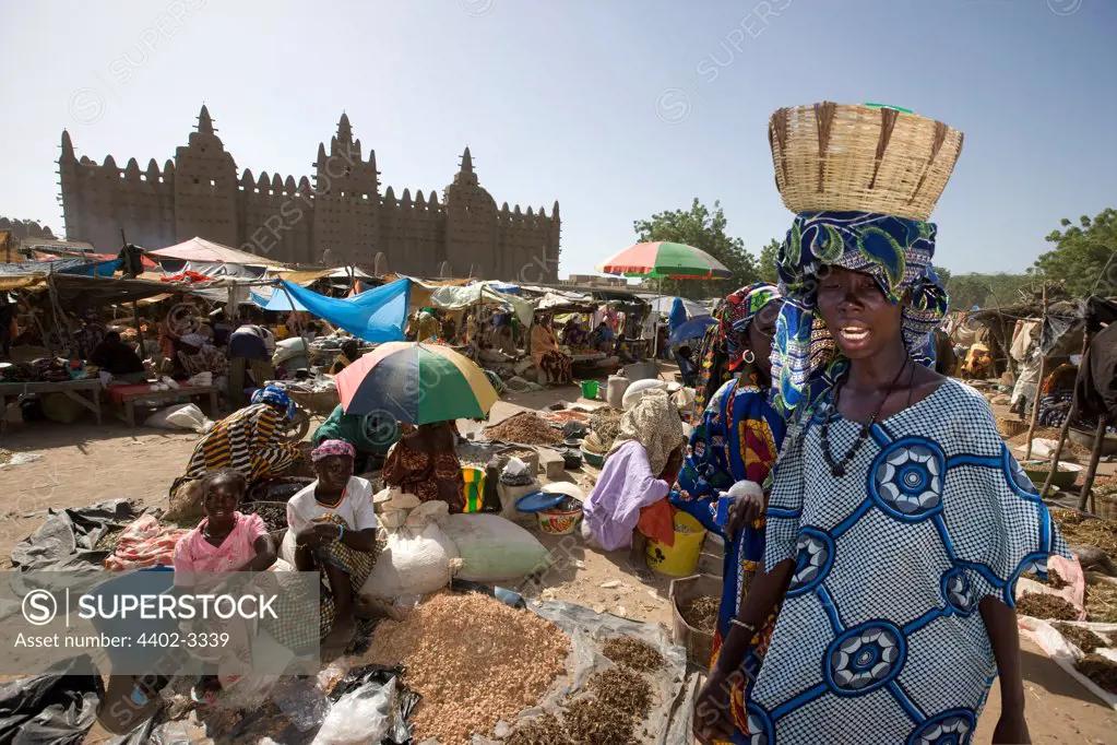 Monday market outside the Great Mosque, Djenne