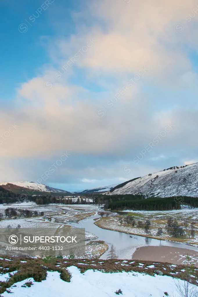 United Kingdom, Scotland, Aberdeenshire, Grampian Mountains, Dee River looking North towards summit of Carn na Drochaide in snow