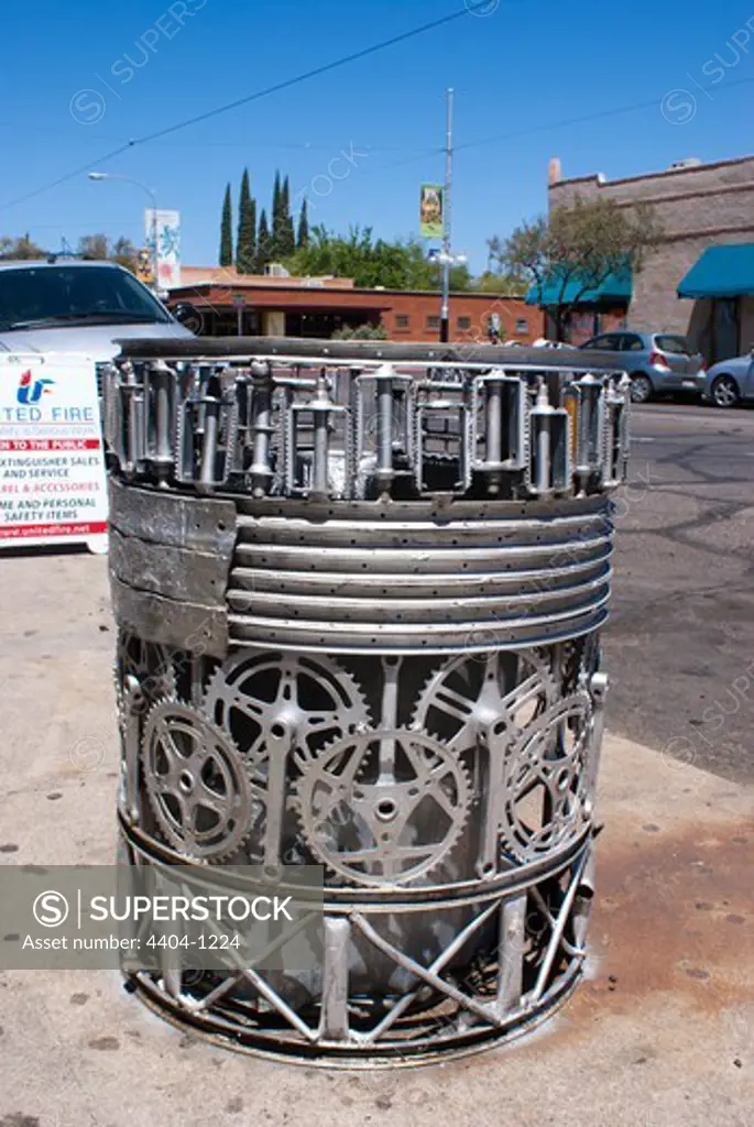 USA, Arizona, Tucson, Waste bin made from bicycle parts