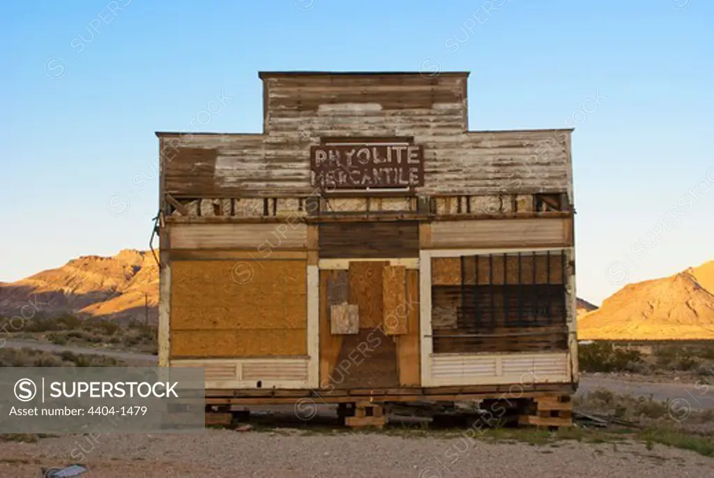 USA, California, Death Valley, Abandoned store in Rhyolite Ghost Town
