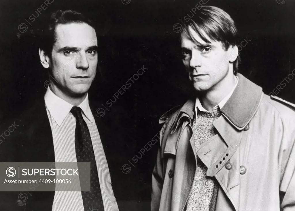 JEREMY IRONS in DEAD RINGERS (1988), directed by DAVID CRONENBERG. Copyright: Editorial use only. No merchandising or book covers. This is a publicly distributed handout. Access rights only, no license of copyright provided. Only to be reproduced in conjunction with promotion of this film.