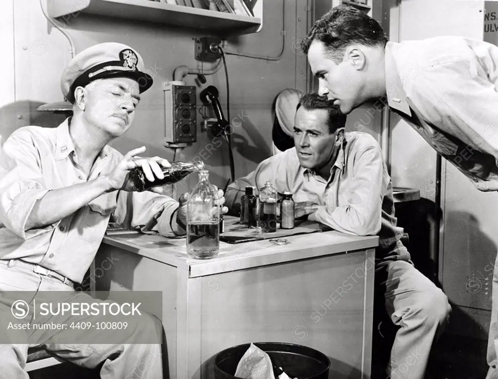 HENRY FONDA, WILLIAM POWELL and JACK LEMMON in MISTER ROBERTS (1955), directed by JOHN FORD and MERVYN LEROY.