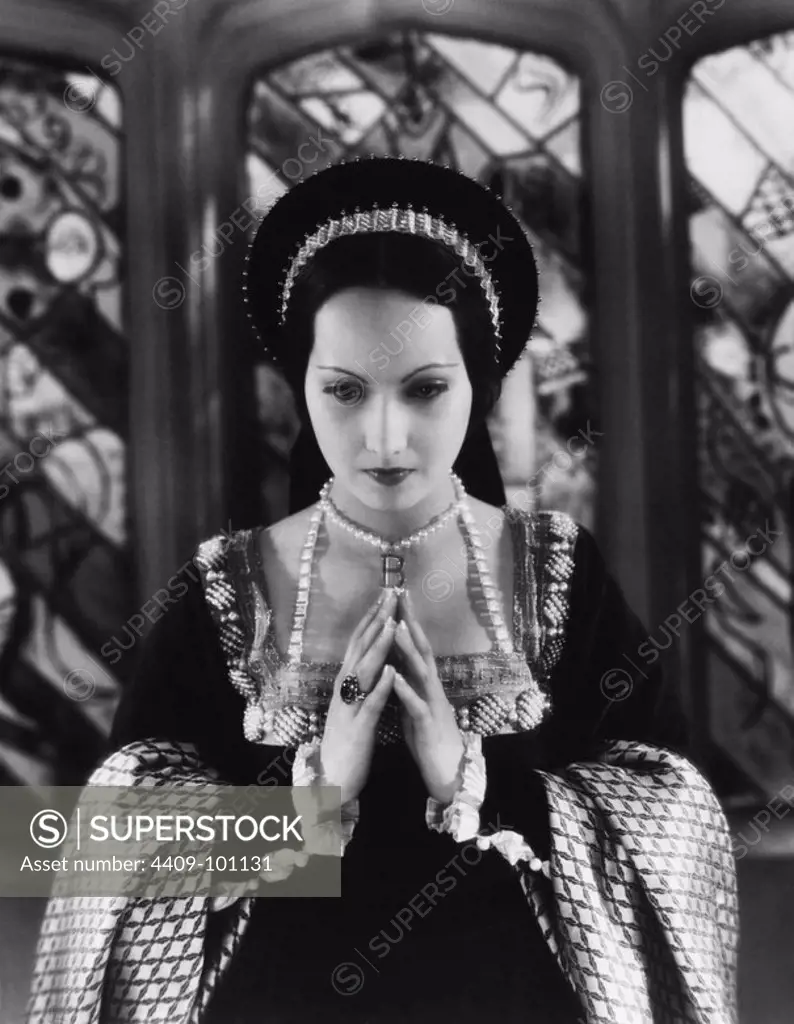 MERLE OBERON in THE PRIVATE LIFE OF HENRY VIII (1933), directed by ALEXANDER KORDA.