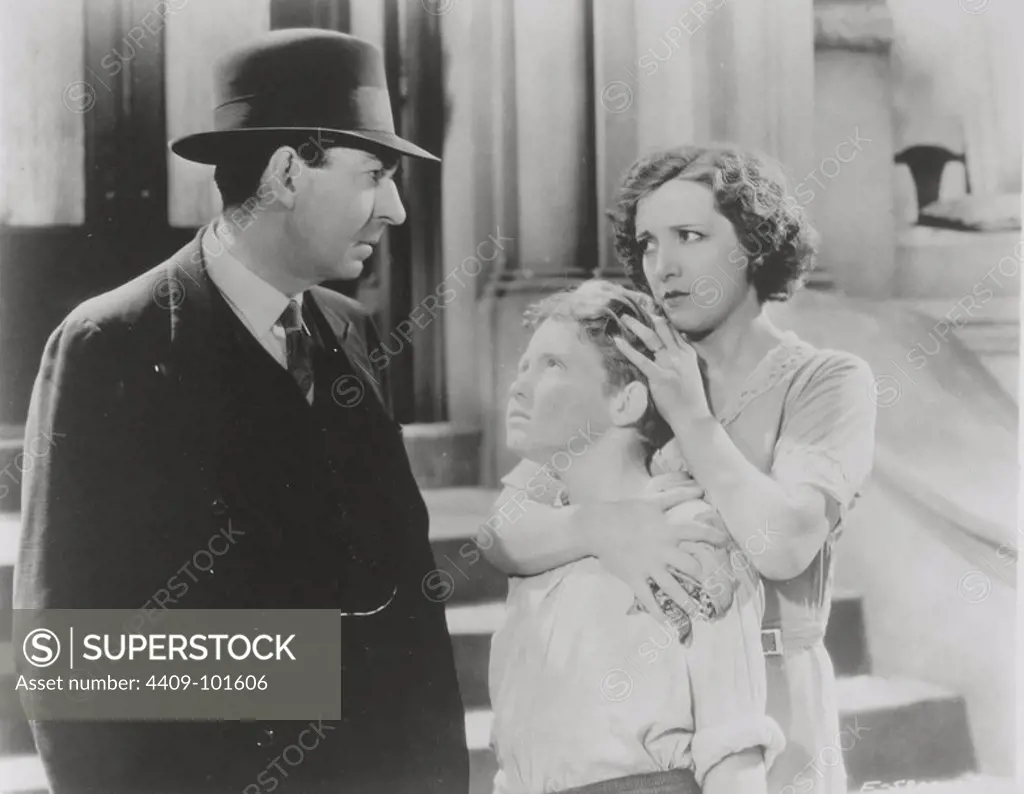 ESTELLE TAYLOR in STREET SCENE (1931), directed by KING VIDOR.