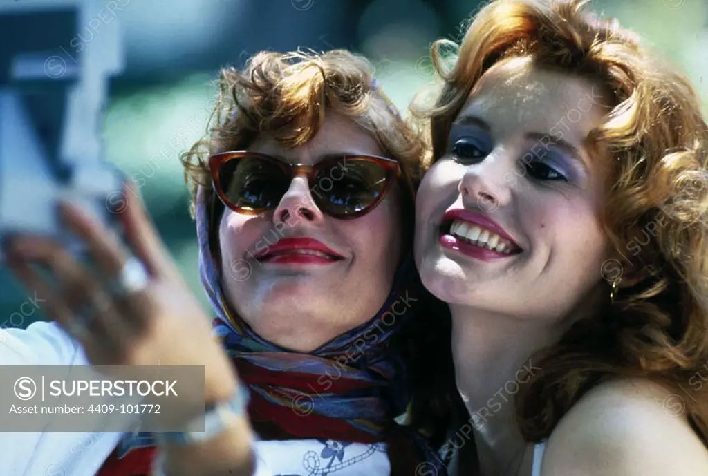 SUSAN SARANDON and GEENA DAVIS in THELMA & LOUISE (1991), directed by RIDLEY SCOTT.