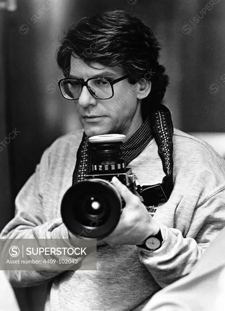 DAVID CRONENBERG in DEAD RINGERS (1988), directed by DAVID CRONENBERG. Copyright: Editorial use only. No merchandising or book covers. This is a publicly distributed handout. Access rights only, no license of copyright provided. Only to be reproduced in conjunction with promotion of this film.