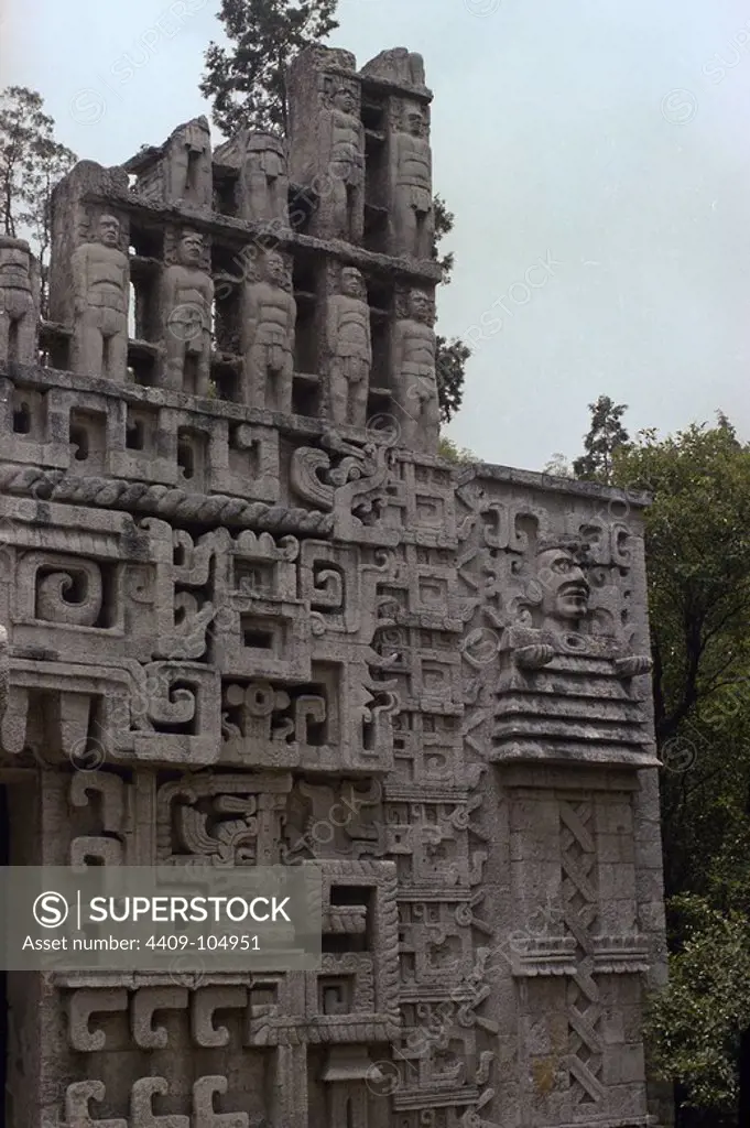 TEMPLO MAYA. Location: MUSEO NACIONAL DE ANTROPOLOGIA. MEXICO CITY.