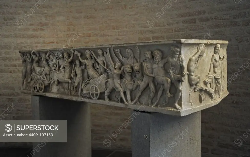 Roman sarcophagus. About 140 AD. Marriage of Dionysus and Adriadne. Glyptothek. Munich. Germany.