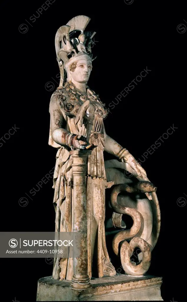 Athena Parthenos. Copy from the orignal in marble by Phidias.. Athens, national museum. Author: FIDIAS COPIA DE. Location: MUSEO ARQUEOLOGICO-ESCULTURA. ATHENS. GREECE. PEGASO. ATENEA PARTHENOS. ATENEA VARVAKEION.