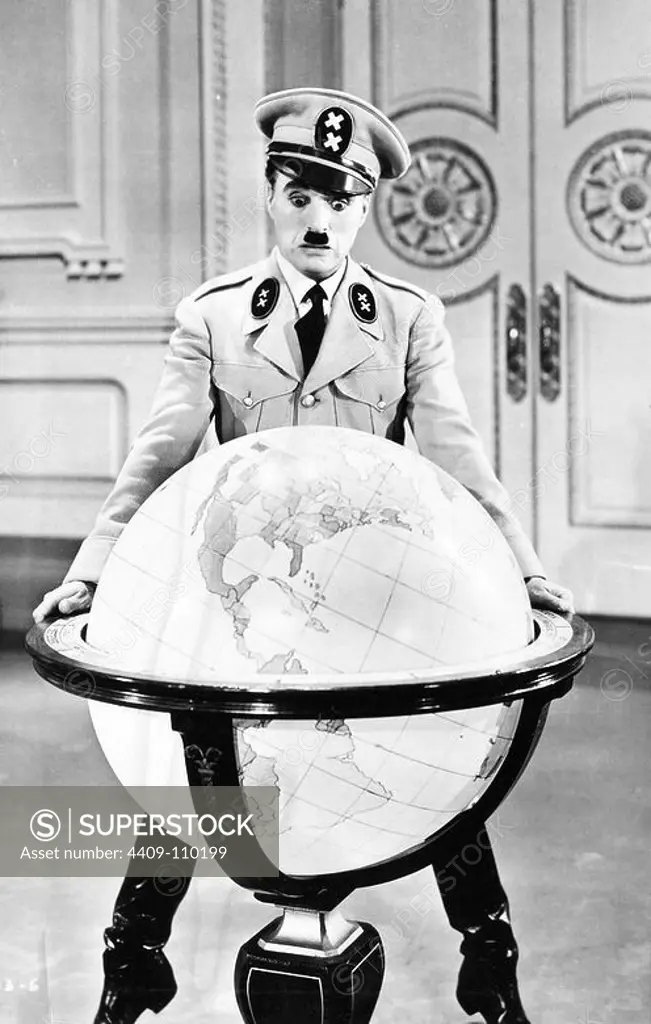 CHARLIE CHAPLIN in THE GREAT DICTATOR (1940), directed by CHARLIE CHAPLIN.
