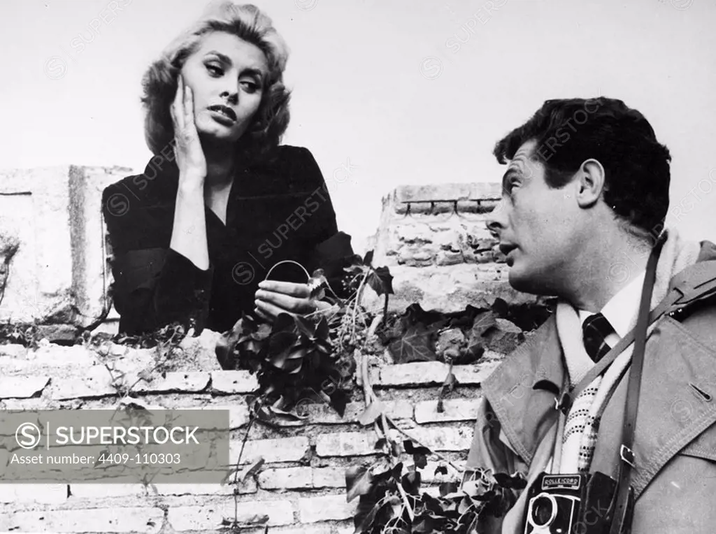 SOPHIA LOREN and MARCELLO MASTROIANNI in LUCKY TO BE A WOMAN (1956) -Original title: LA FORTUNA DI ESSERE DONNA-, directed by ALESSANDRO BLASETTI.