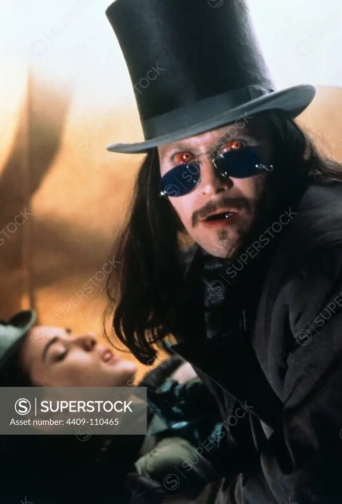 GARY OLDMAN in DRACULA (1992), directed by FRANCIS FORD COPPOLA.