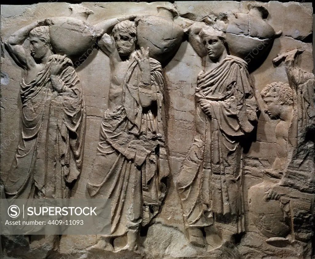 Greek school. Relief of hydrophores (water carriers) from the Northern frieze of the Parthenon. Classical Athenian, Acropolis Museum.. Greece. Author: PHIDIAS. Location: MUSEO DE LA ACROPOLIS. ATHENS.