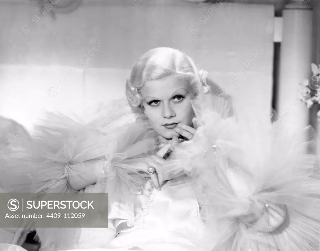 JEAN HARLOW in DINNER AT EIGHT (1933), directed by GEORGE CUKOR.