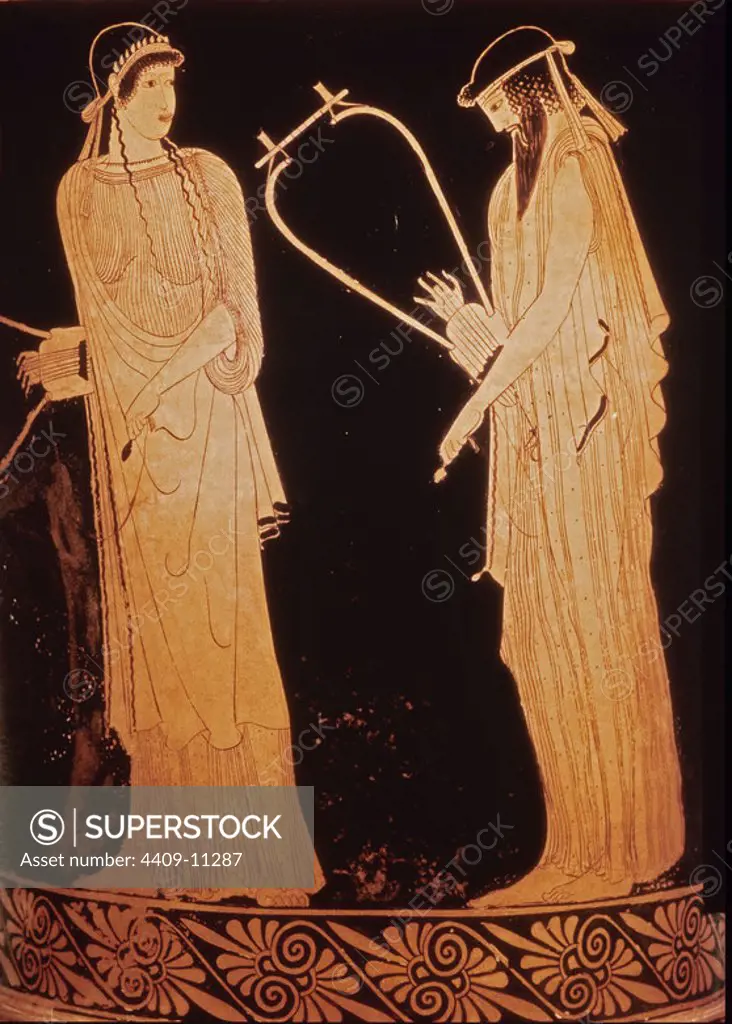 Greek art. Attic red-figure kalathos representing Alcaeus and Sappho and symbolizing poetry and music.. c.470 B.C.. Munich, museum of archaeology. Location: ARCHAEOLOGICAL MUSEUM. MUNICH. GERMANY. SAFO. Alceo.