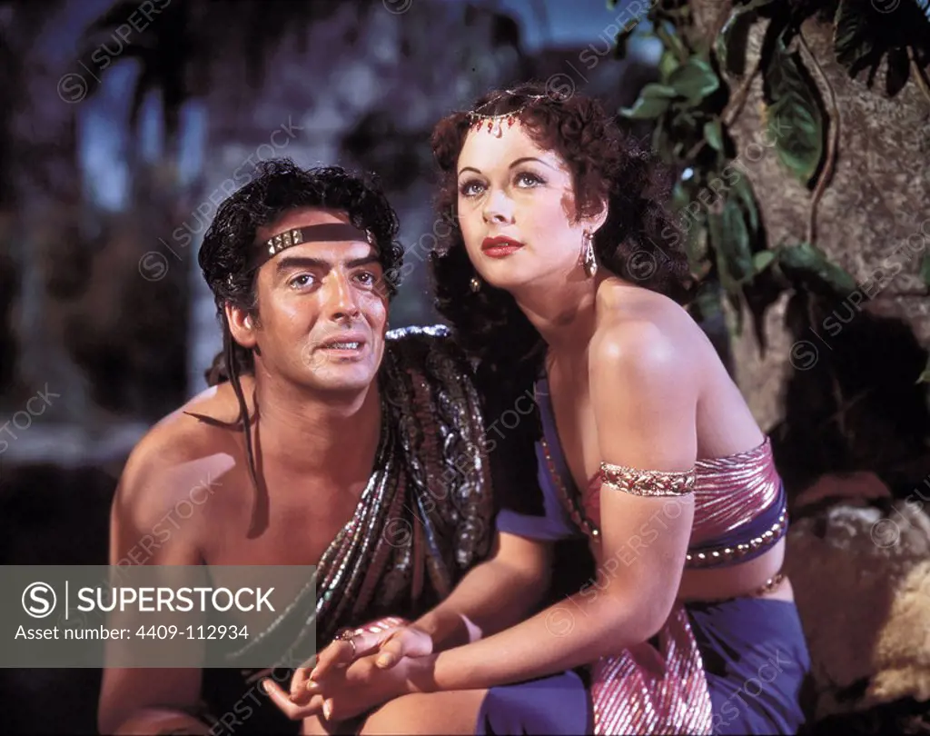 HEDY LAMARR and VICTOR MATURE in SAMSON AND DELILAH (1949), directed by CECIL B DEMILLE.