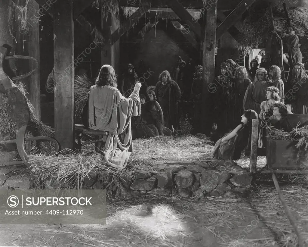 THE TEN COMMANDMENTS (1923), directed by CECIL B DEMILLE.