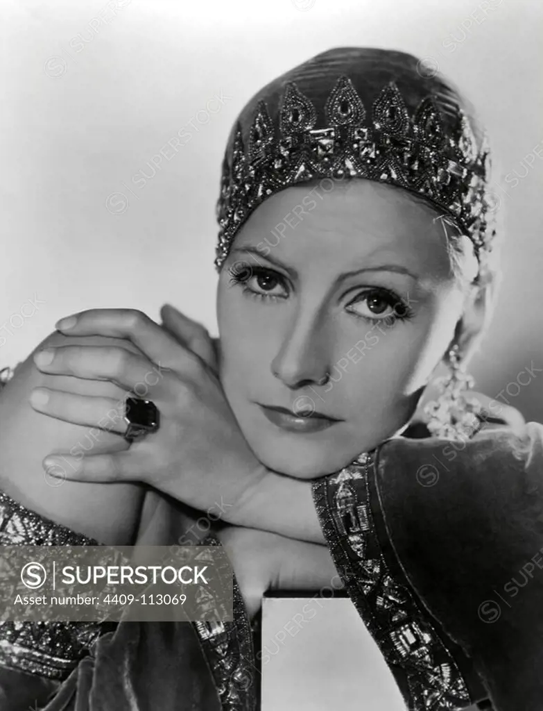 GRETA GARBO in MATA HARI (1931), directed by GEORGE FITZMAURICE.