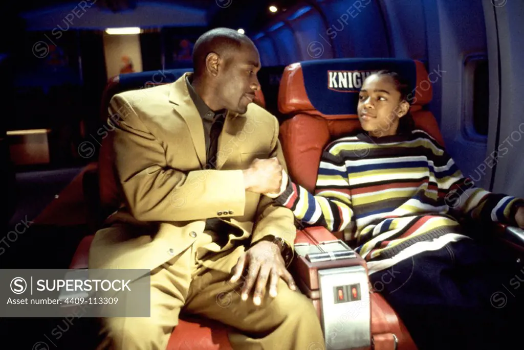 MORRIS CHESTNUT and LIL' BOW WOW in LIKE MIKE (2002), directed by JOHN SCHULTZ.