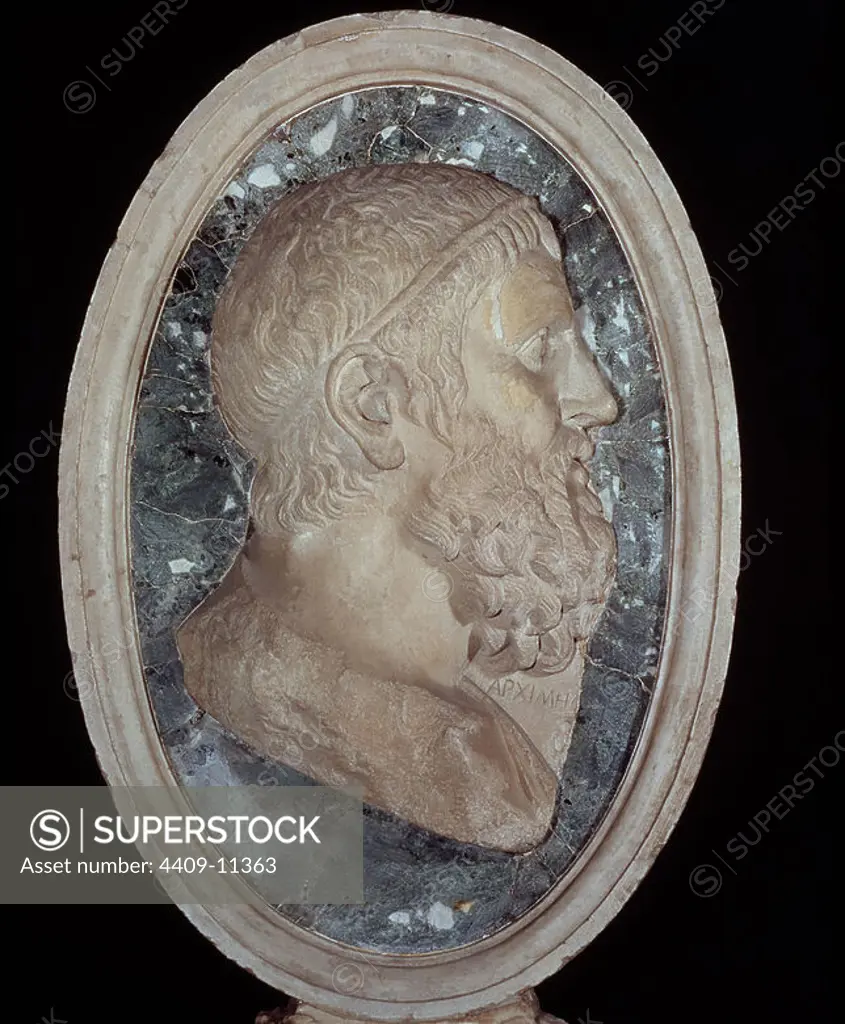 ARCHIMEDES (287-212 BC) MEDALLION WITH HIS PROFILE. Location: MUSEO CAPITOLINO. Rome. ITALIA. ARQUIMEDES.