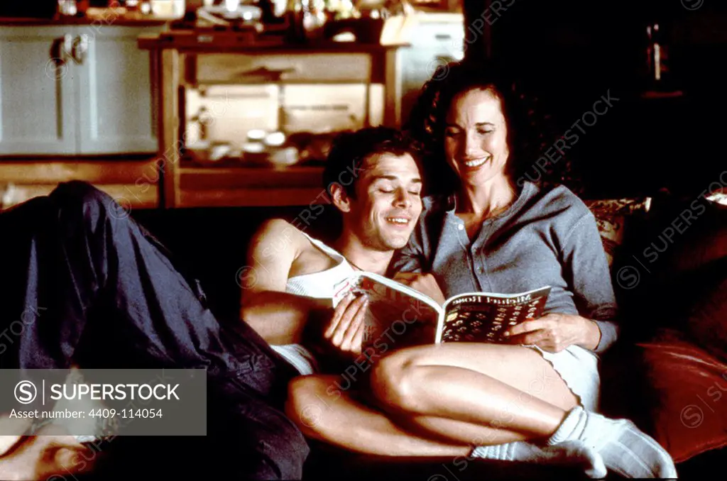 ANDIE MACDOWELL and KENNY DOUGHTY in CRUSH (2001), directed by JOHN MCKAY.