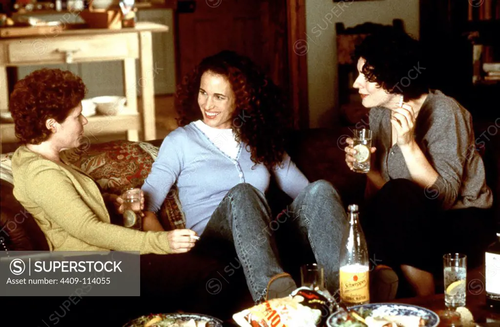 ANDIE MACDOWELL, IMELDA STAUNTON and ANNA CHANCELLOR in CRUSH (2001), directed by JOHN MCKAY.