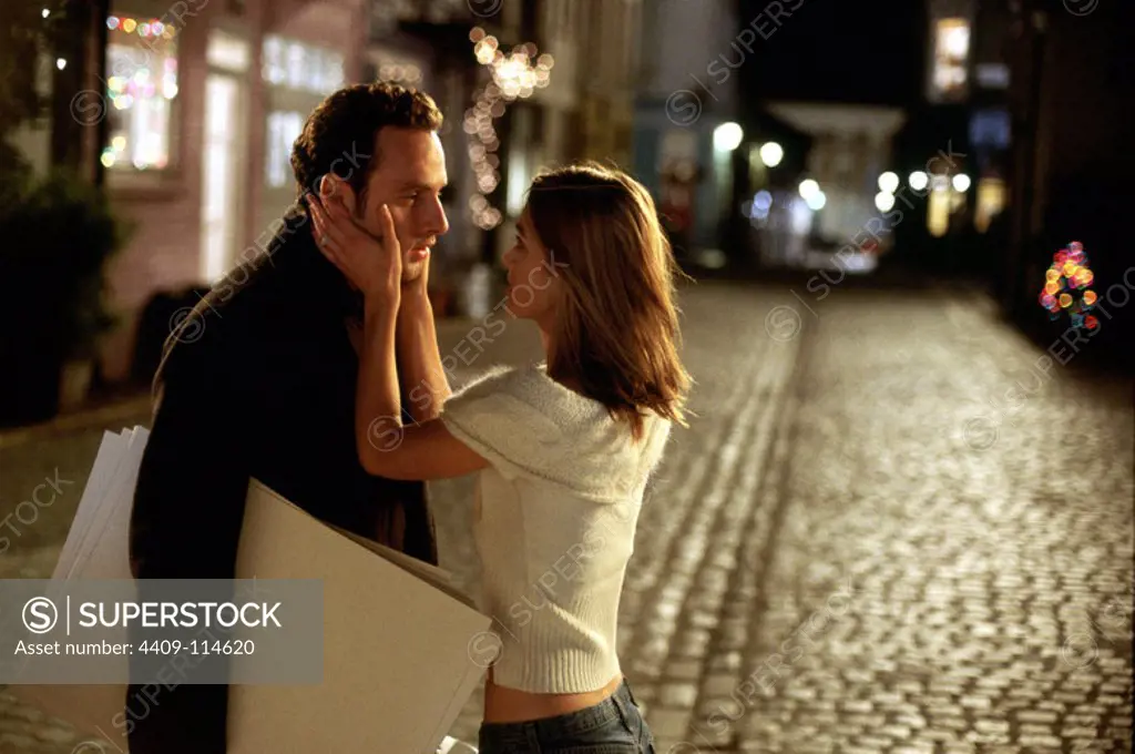 KEIRA KNIGHTLEY and ANDREW LINCOLN in LOVE ACTUALLY (2003), directed by RICHARD CURTIS.