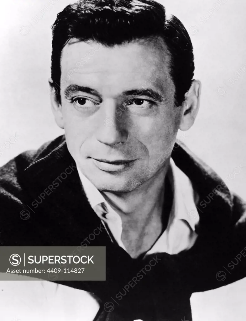 YVES MONTAND.