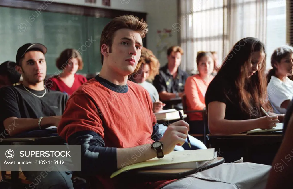 CHRIS EVANS in THE PERFECT SCORE (2004), directed by BRIAN ROBBINS.