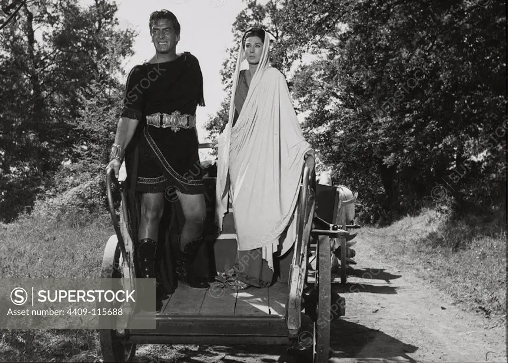 VICTOR MATURE and RITA GAM in HANNIBAL (1960) -Original title: ANNIBALE-, directed by EDGAR ULMER and CARLO LUDOVICO BRAGAGLIA.