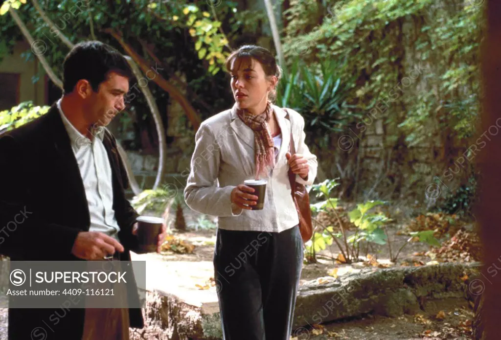 ANTONIO BANDERAS and OLIVIA WILLIAMS in THE BODY (2001), directed by JONAS MCCORD.
