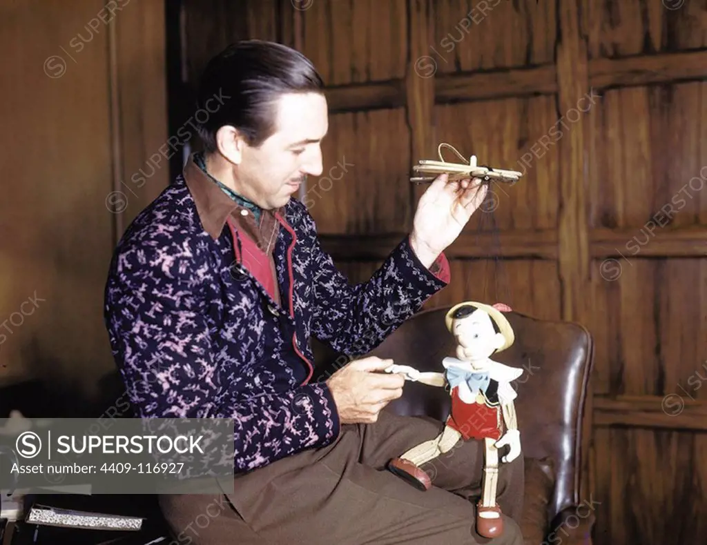 WALT DISNEY in PINOCCHIO (1940), directed by HAMILTON LUSKE and BEN SHARPSTEEN.