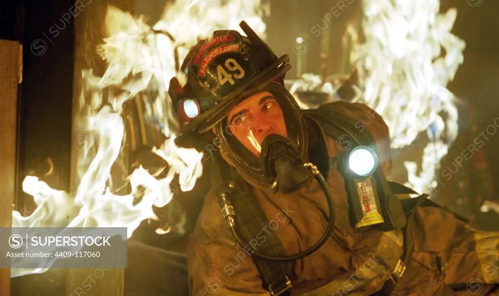 JOAQUIN PHOENIX in LADDER 49 (2004), directed by JAY RUSSELL.