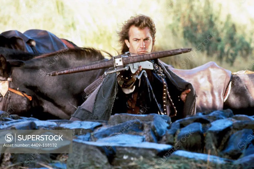 KEVIN COSTNER in ROBIN HOOD: PRINCE OF THIEVES (1991), directed by KEVIN REYNOLDS. Copyright: Editorial use only. No merchandising or book covers. This is a publicly distributed handout. Access rights only, no license of copyright provided. Only to be reproduced in conjunction with promotion of this film.
