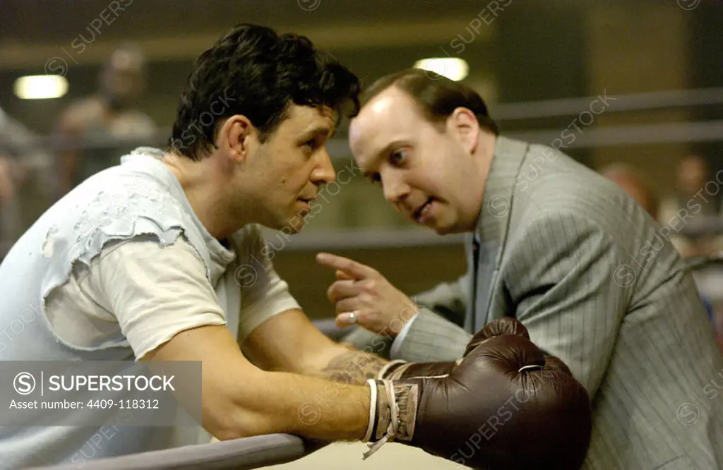 PAUL GIAMATTI and RUSSELL CROWE in CINDERELLA MAN (2005), directed by RON HOWARD.