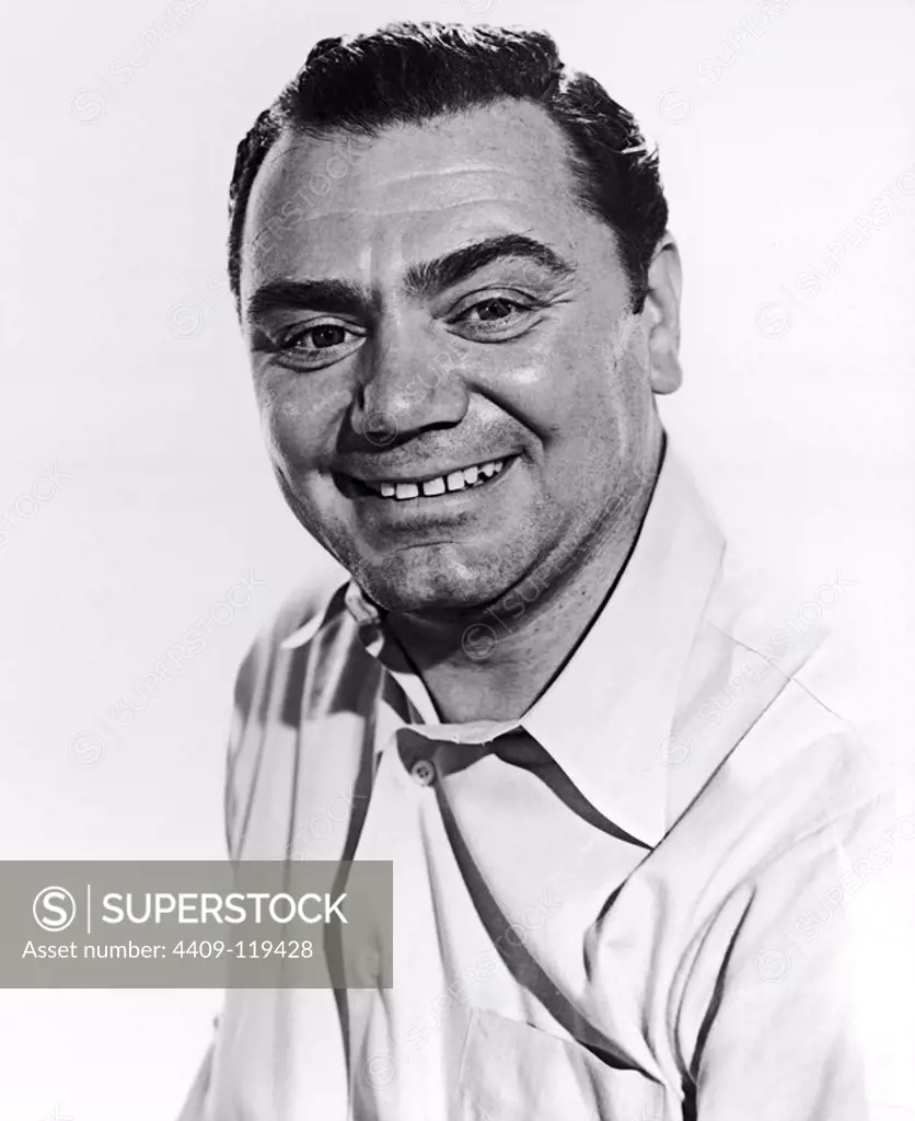 ERNEST BORGNINE in MARTY (1955), directed by DELBERT MANN.