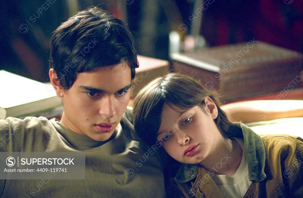 MAX MINGHELLA and FLORA CROSS in BEE SEASON (2005), directed by DAVID SIEGEL and SCOTT MCGEHEE.