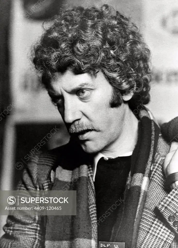DONALD SUTHERLAND in DON'T LOOK NOW (1973), directed by NICOLAS ROEG.