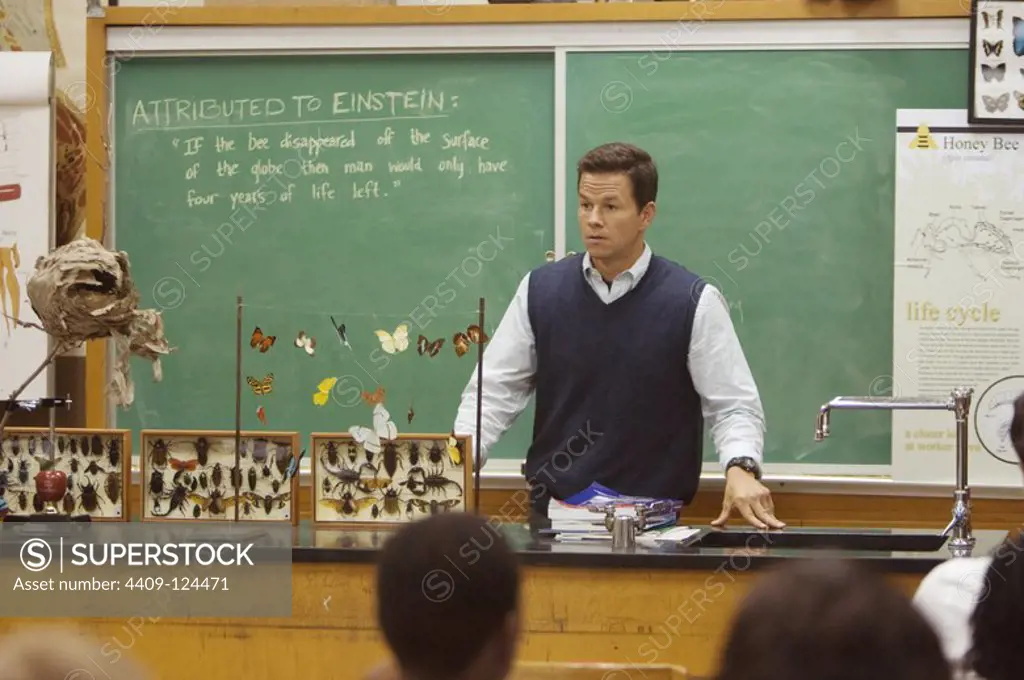 MARK WAHLBERG in THE HAPENING (2008) -Original title: THE HAPPENING-, directed by M. NIGHT SHYAMALAN.