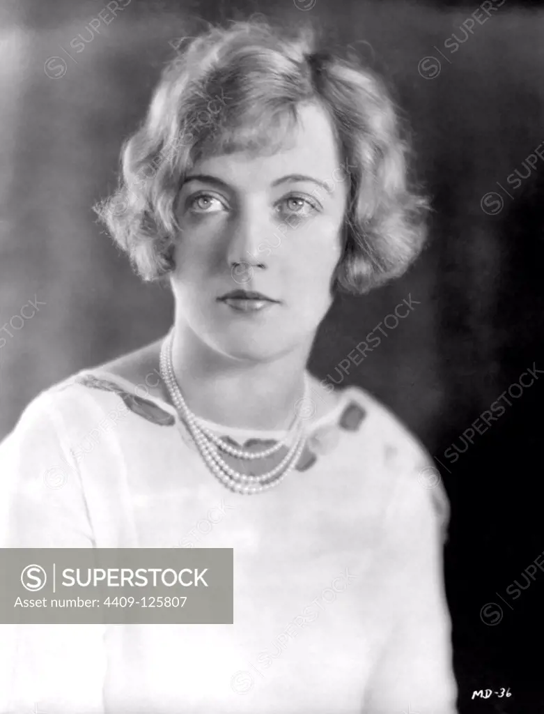 MARION DAVIES in LIGHTS OF OLD BROADWAY (1925), directed by MONTA BELL.