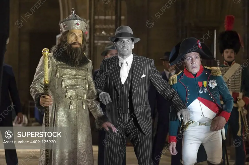 AMY ADAMS, ALAIN CHABAT, JAMES DITTIGER and JON BERNTHAL in NIGHT AT THE MUSEUM: BATTLE OF THE SMITHSONIAN (2009), directed by SHAWN LEVY.