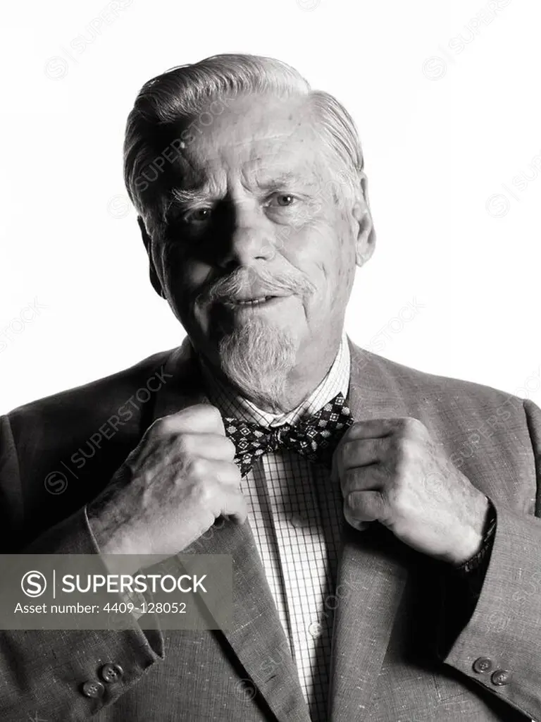ROBERT MORSE in MAD MEN (2007), directed by TIM HUNTER.
