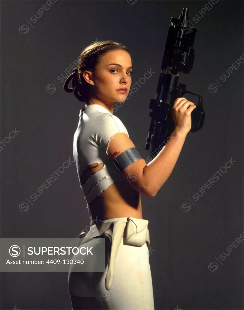 NATALIE PORTMAN in STAR WARS: EPISODE II-ATTACK OF THE CLONES (2002), directed by GEORGE LUCAS.