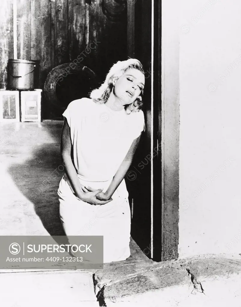 MELINA MERCOURI in FEDRA, THE DEVIL'S DAUGHTER (1956) -Original title: FEDRA-, directed by MANUEL MUR OTI.