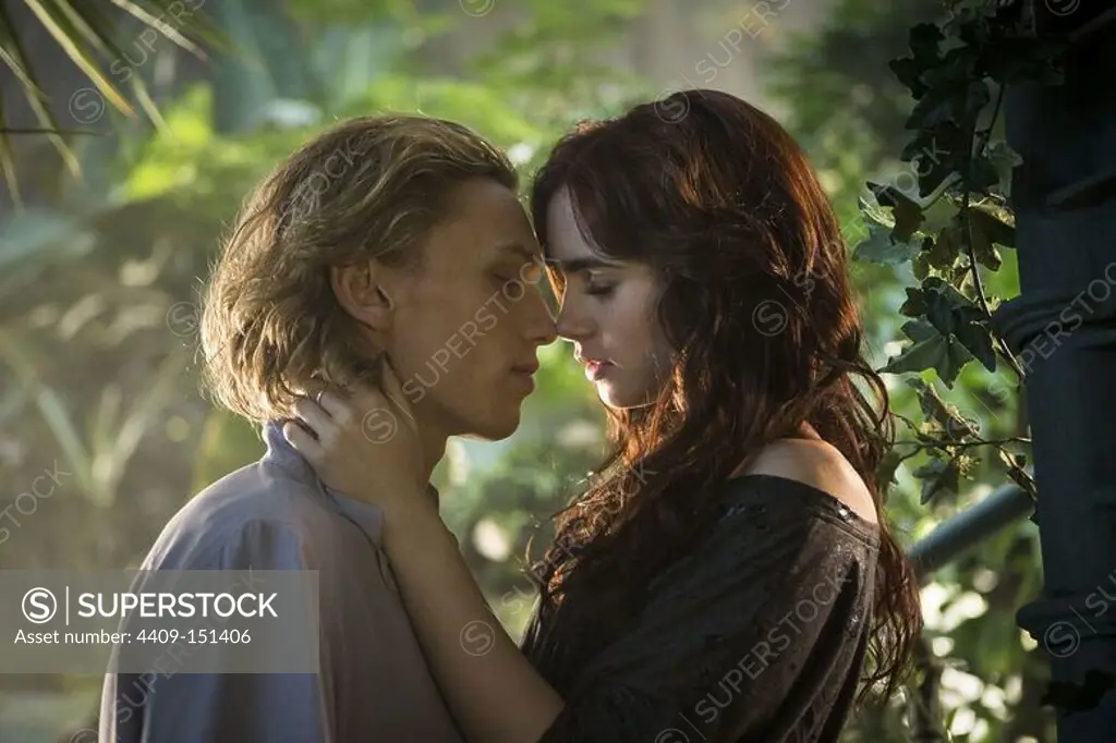 LILY COLLINS in MORTAL INSTRUMENTS, THE: CITY OF BONES (2013), directed by HARALD ZWART. Copyright: Editorial use only. No merchandising or book covers. This is a publicly distributed handout. Access rights only, no license of copyright provided. Only to be reproduced in conjunction with promotion of this film.